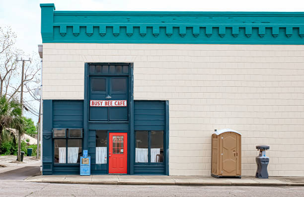 Best Portable toilet rental cost  in Alexandria, VA